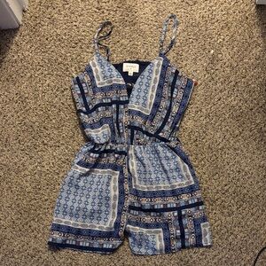 Everly romper size Small